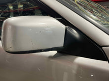 Load image into Gallery viewer, SIDE VIEW MIRROR Volvo S40 2000 00 01 02 03 04 Right - NW479117