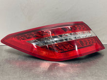 Load image into Gallery viewer, OUTER TAIL LIGHT LAMP E300 E350 E400 E550 E63 10 11 12 13 Left - NW538373