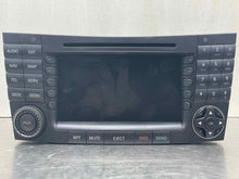 Load image into Gallery viewer, Radio MERCEDES E-CLASS 2004 - NW479987