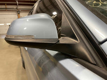 Load image into Gallery viewer, SIDE VIEW DOOR MIRROR 320i 328D 328i 330i 335i Active 3 13-18 Right - NW479771
