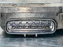 Load image into Gallery viewer, THROTTLE BODY Camry ES330 Sienna 2003 03 04 05 06 07 V6 - NW480758