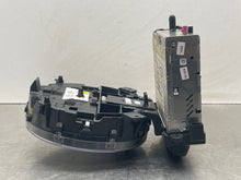 Load image into Gallery viewer, RADIO Clubman Cooper Countryman Paceman 2011-2016 AM FM CD - NW480625