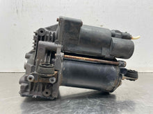 Load image into Gallery viewer, AIR RIDE COMPRESSOR R320 R350 R500 R63 2006-2013 - NW480162