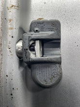 Load image into Gallery viewer, WHEEL RIM C250 C300 C350 C63 12-14 17x7-1/2 17x7-1/2, 5 lug, 112mm - NW481302