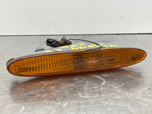 Load image into Gallery viewer, TURN SIGNAL LIGHT LAMP Vanden Pl XJ8 XJ8L XJR 98-03 Bumper Mounted Right - NW481469