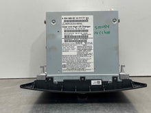 Load image into Gallery viewer, Radio MERCEDES C-CLASS 2014 - NW481577