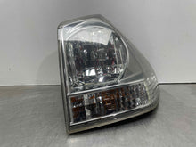 Load image into Gallery viewer, OUTER TAIL LIGHT LAMP Lexus RX330 RX350 04 05 06 07 08 09 Right - NW482364