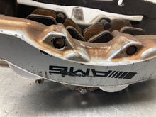 Load image into Gallery viewer, FRONT BRAKE CALIPER CL500 CL55 CL600 CL65 E320 E350 E500 03-06 Left - NW482073