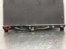 Load image into Gallery viewer, RADIATOR Toyota Camry ES300 2002 02 2003 03 04 05 06 07 - NW483228