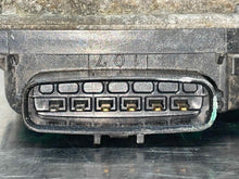Load image into Gallery viewer, THROTTLE BODY Volvo S40 V70 2004 04 05 06 07 08 - NW483818