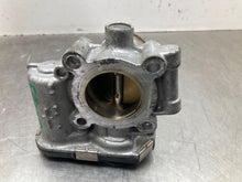 Load image into Gallery viewer, Throttle Body Chevrolet TRAX 2017 - NW483815