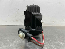 Load image into Gallery viewer, SUSPENSION AIR COMPRESSOR PUMP 535i Gt 550i Gt 740i 740il 750 09-16 - NW483948