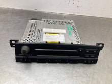 Load image into Gallery viewer, RADIO BMW 320i 330i M3 2002 02 03 04 05 06 AM/FM/CD - NW484305