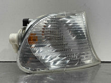 Load image into Gallery viewer, PARKLAMP M3 330i 325i 2002 02 2003 03 04 05 06 Right - NW484141