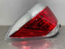 Load image into Gallery viewer, TAIL LIGHT LAMP ASSEMBLY Highlander 2011 11 2012 12 2013 13 Left - NW484990