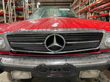 Load image into Gallery viewer, GRILLE Mercedes 380SL 380SLC 560SL 72 73 74 75 76 - 89 - NW485926