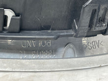 Load image into Gallery viewer, Grille BMW 750I 2015 - NW487193