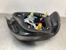 Load image into Gallery viewer, TAIL LIGHT LAMP ASSEMBLY BMW 525i 530i 540i M5 00 01 02 03 Right - NW487433