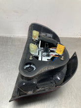 Load image into Gallery viewer, TAIL LIGHT LAMP ASSEMBLY BMW 525i 530i 540i M5 00 01 02 03 Right - NW487433