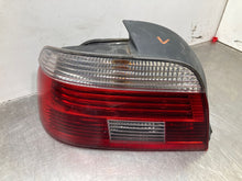 Load image into Gallery viewer, TAIL LIGHT LAMP ASSEMBLY BMW 525i 530i 540i M5 00 01 02 03 Left - NW487434