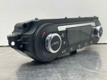 Load image into Gallery viewer, FRONT TEMPERATURE CONTROLS Ford Escape 2013 13 - NW487962