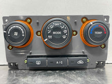 Load image into Gallery viewer, TEMPERATURE CONTROLS Kia Rondo 2007 07 2008 08 - NW487966