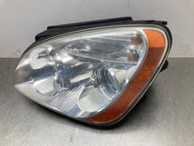 Load image into Gallery viewer, Headlight Lamp Assembly Kia Rondo 2007 - NW487979
