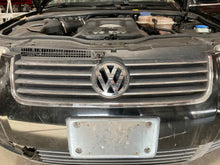 Load image into Gallery viewer, GRILL Passat 2001 01 2002 02 2003 03 2004 04 05 Upper - NW489143