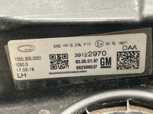 Load image into Gallery viewer, Headlight Lamp Assembly Buick Regal 2018 - NW489148