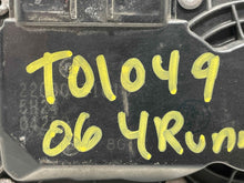 Load image into Gallery viewer, THROTTLE BODY Tundra Tacoma 4 Runner 2003 03 2004 04 2005 05 06 07 08 - 11 - NW489632