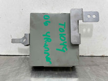 Load image into Gallery viewer, TRANSFER CASE CONTROL MODULE COMPUTER 4 Runner 2003-2009 - NW489422