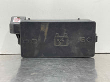 Load image into Gallery viewer, Fuse Box Chevrolet Equinox 2005 - NW489456