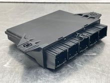 Load image into Gallery viewer, KEYLESS ENTRY CONTROL MODULE COMPUTER Volvo S60 XC60 11 12 13 14 15 - NW489729