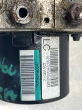Load image into Gallery viewer, ABS Pump Buick Lucerne 2011 - NW490537