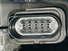 Load image into Gallery viewer, HEADLIGHT LAMP ASSEMBLY Audi A6 2002 02 2003 03 2004 04 Right - NW490748