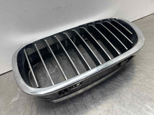 Load image into Gallery viewer, GRILLE BMW 330i 325i 2004 04 2005 05 2006 06 Coupe Upper Left - NW491756