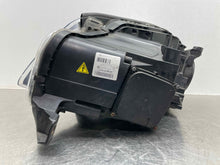 Load image into Gallery viewer, HEADLIGHT LAMP ASSEMBLY Gl350 Gl450 Gl550 GL63 AMG 13-16 Right - NW491781
