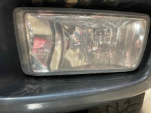 Load image into Gallery viewer, Fog Light Suburban Avalance Silverado 1500 2500 3500 2007 07 08 09 - 12 Left - NW492834
