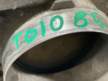 Load image into Gallery viewer, THROTTLE BODY Escaldes Silverado Tahoe Hummer Sierra 2500 Pickup 2009 09 10 11 - NW492923