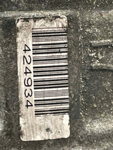 Load image into Gallery viewer, AC COMPRESSOR JAGUAR XJ8 XK8 1998 98 99 00 01 02 03 - NW494181