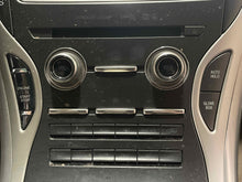 Load image into Gallery viewer, Radio NAUTILUS 2019 - NW494316