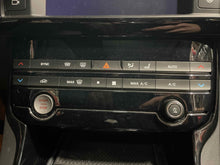 Load image into Gallery viewer, FRONT TEMPERATURE CONTROLS Jaguar XF XFR 2016 16 2017 17 - NW496407