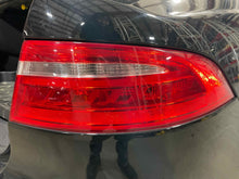 Load image into Gallery viewer, OUTER TAIL LIGHT LAMP 2017 17 Right - NW496561