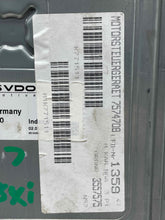 Load image into Gallery viewer, ECU ECM COMPUTER BMW 323i 328i 2007 07 - NW496317