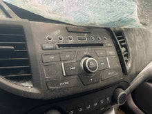 Load image into Gallery viewer, RADIO Honda CR-V 2012 12 2013 13 2014 14 AM FM CD - NW497020
