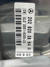 Load image into Gallery viewer, TAIL LIGHT LAMP ASSEMBLY C230 C280 C43 98 99 00 Right - NW497120