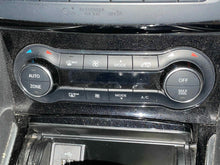Load image into Gallery viewer, TEMPERATURE CONTROLS Infiniti QX30 2017 17 2018 18 - NW497408