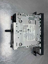 Load image into Gallery viewer, RADIO BMW 320i 330i M3 2002 02 03 04 05 06 AM/FM/CD - NW497985