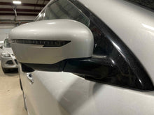 Load image into Gallery viewer, SIDE VIEW DOOR MIRROR Nissan Pathfinder 2017 17 Right - NW497762