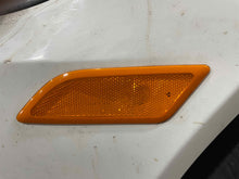 Load image into Gallery viewer, SIDE MARKER LAMP LIGHT C250 C300 C350 C63 12 13 14 Left - NW499103